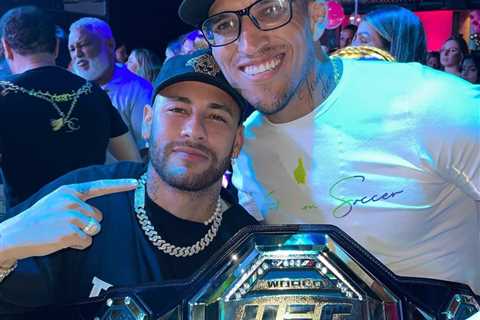 UFC champ Charles Oliveira reveals eyesight is so bad while fighting he sees THREE opponents and..