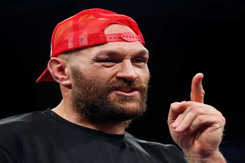 Tyson Fury brands Eddie Hearn a ‘clown’ after promoter casts doubt on Gypsy King’s commitment to..