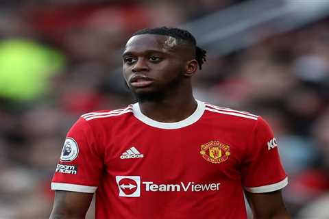 Man Utd have put Aaron Wan-Bissaka on transfer list and will allow him to leave in summer, claims..