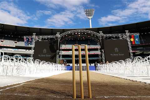 Shane Warne fans & celebs gather in Melbourne and nearly half a BILLION tune in worldwide for..