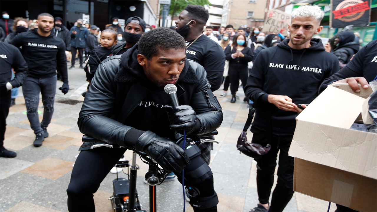Anthony Joshua steps into Lewis Hamilton racism row and reveals he suffered similar ‘upsetting’ abuse when he was young