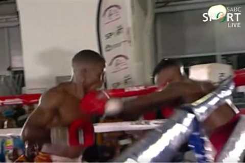 Frightening moment South African boxer Simiso Buthelezi punches invisible opponent before being put ..