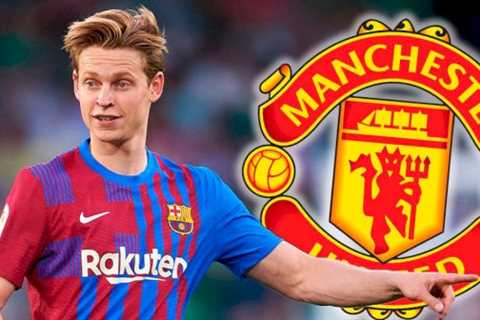 Frenkie de Jong ‘clears out Barcelona locker’ as he edges towards Man Utd move