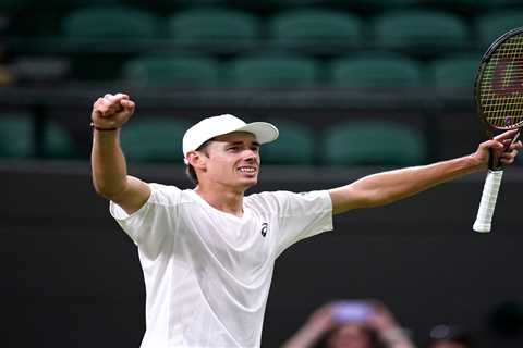 Jack Draper dumped out of Wimbledon by Katie Boulter’s boyfriend Alex de Minaur as Aussie dominates ..