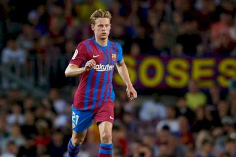 Chelsea ‘planning to hijack’ Man Utd’s De Jong deal with two players plus cash