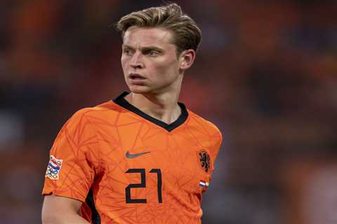 Man Utd transfer target Frenkie de Jong to hold talks with Barcelona TODAY over future on return to ..