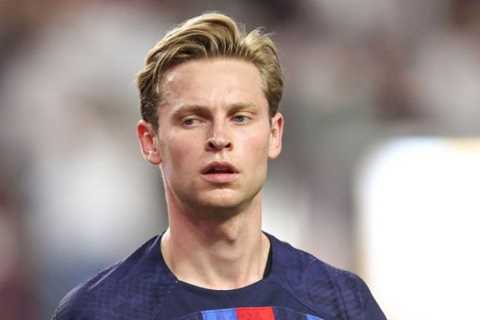 Barcelona president Joan Laporta urges Frenkie de Jong to accept pay cut in order to stay at Camp..