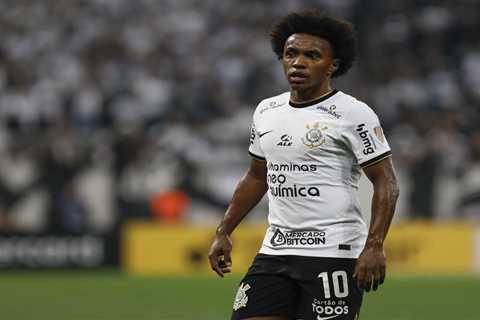 Ex-Arsenal and Chelsea star Willian tears up Corinthians contract and in talks over free transfer..