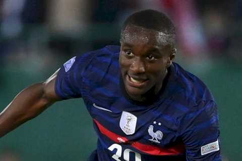 Transfer news LIVE! Arsenal want Diaby; Chelsea confident over Fofana deal; Rabiot to Man United;..