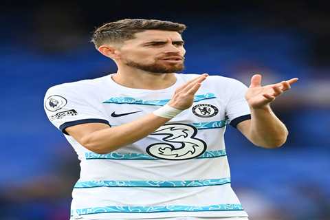 Juventus line up Chelsea star Jorginho to replace Adrien Rabiot if French ace completes..