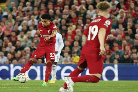 Watch Luis Diaz dribble past FIVE Crystal Palace players before firing in wondergoal to save 10-man ..