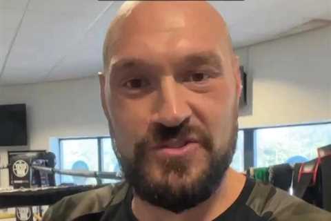 ‘You s**t yourself’ – Tyson Fury calls out Derek Chisora for BARE KNUCKLE fight in another..