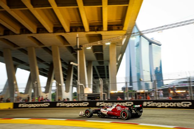Alfa Romeo F1 Team ORLEN Singapore GP practice – a positive Friday at Marina Bay
