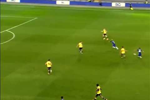 Watch Chelsea wonderkid Mason Burstow, 19, score amazing 40-yard goal in win over Oxford in EFL..