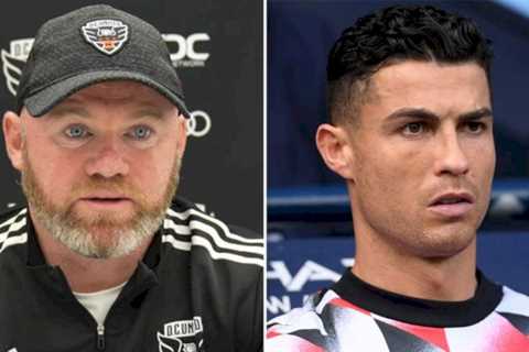 Wayne Rooney tells Cristiano Ronaldo ‘time catches up with us all’ in Man Utd message