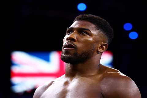 Anthony Joshua names the three ‘good opponents’ he wants to fight next.. including a mouthwatering..