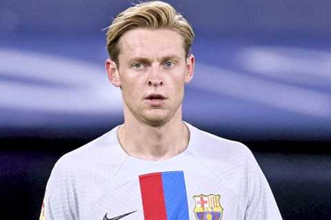 Manchester United have a decision to make after fresh Frenkie de Jong transfer twist