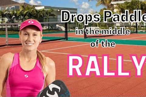 Pickleball Player drops paddle in the middle of the rally, a breakdown