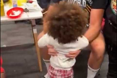 Watch heartwarming moment Tyson Fury and Derek Chisora share burgers and meet each others’ kids..