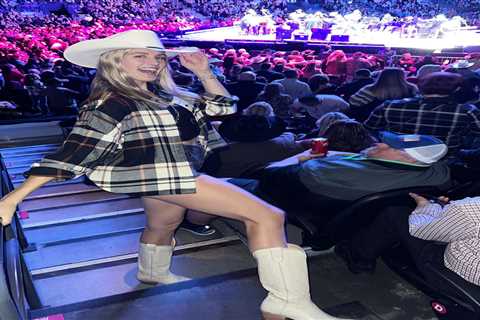 Eugenie Bouchard puts on leggy display as tennis beauty dresses up as cowgirl with hat and..