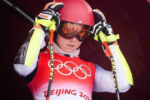 Shiffrin shifts from record chase to medal races at worlds