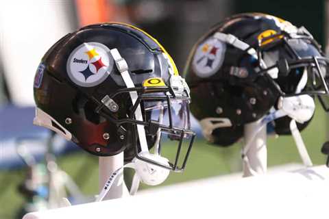 Steelers Backup QB Won’t Rule Out A Return In Free Agency