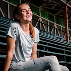 Aimee Pratt signs for On Running