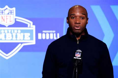 DeMeco Ryans Comments On Relationship With GM