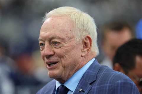 NFL Fans React To What Jerry Jones Said About Dak Prescott