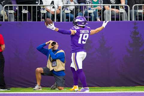 Should Giants target recently released WR Adam Thielen?