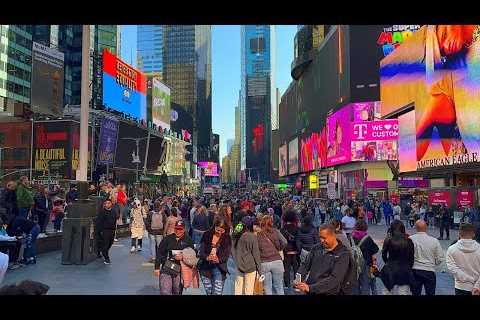 New York City LIVE Manhattan on Sunday (March 26, 2023)