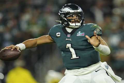 Jalen Hurts signs 5-year extension, most lucrative in NFL history