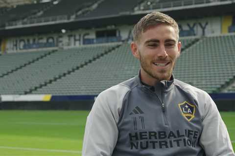 LA Galaxy First Team Report: 1v1 with Tyler Boyd