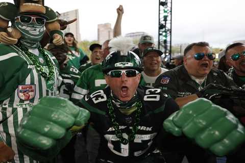 Jets Projected to Receive Three Compensatory Picks in 2024 NFL Draft