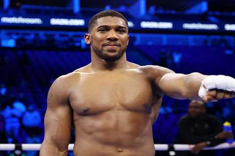 Anthony Joshua told what he must do to set up ‘the biggest fight of all time’ against Tyson Fury