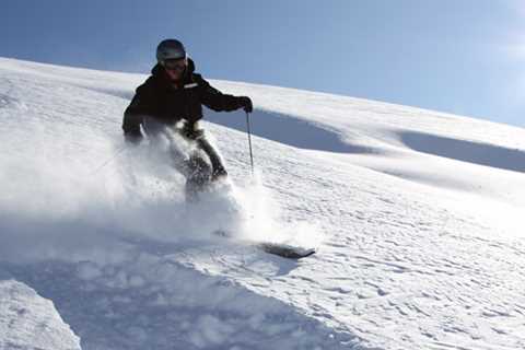 Improve Your Skiing and Powder Skiing Techniques