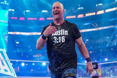 Steve Austin Recalls WWE Segment That Kurt Angle Made Him Break Character