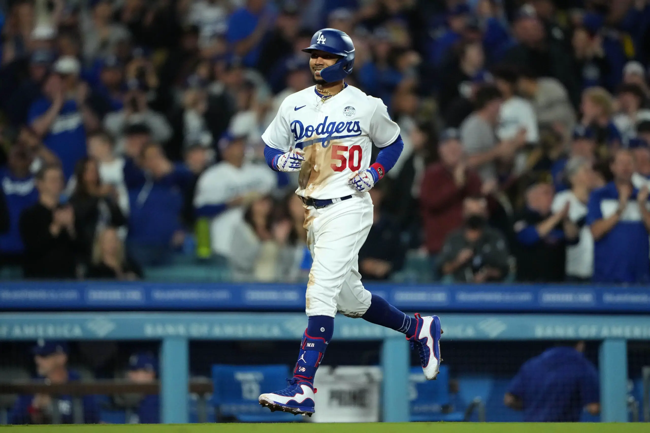 Dodgers News: Dave Roberts Compares Mookie Betts to Greatest Leadoff Hitter of All Time