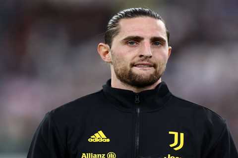 Man Utd ‘make contact with Adrien Rabiot’ with Juventus star available on free transfer as Mason..