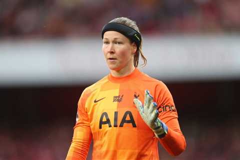 Former Spurs keeper Korpela joins AS Roma