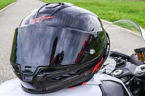 Is Alpinestars Supertech R10 the Best Motorcycle Helmet?