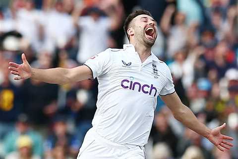 Mark Wood rips through the Aussie batting order to give England real hope of levelling Ashes series...