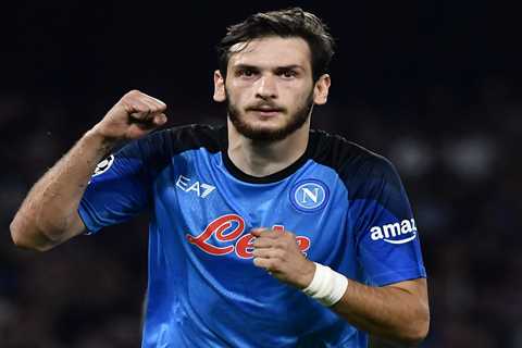 Napoli superstar Kvicha Kvaratskhelia ‘annoyed’ at Arsenal transfer links