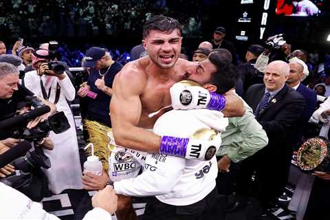 Fans convinced fight is FIXED after Tommy Fury beats Jake Paul despite being knocked down in final..