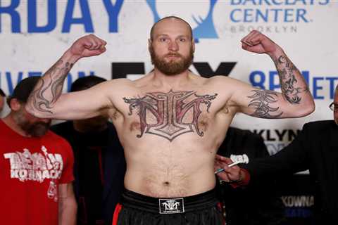 Who is Anthony Joshua’s opponent Robert Helenius and what is his boxing record?