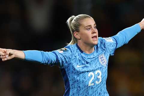 Why are England wearing their blue kit in the Women’s World Cup final? Lionesses in changed strip..