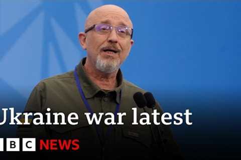 Ukraine dismisses defence minister – BBC News