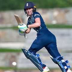Nat Sciver resumes England Women's vice-captaincy