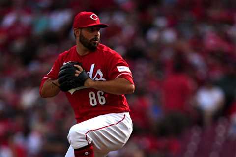 Five Reds Elect Free Agency