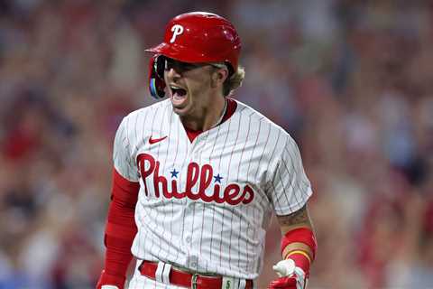 Nola, Stott Lead Phillies to Sweep of Marlins